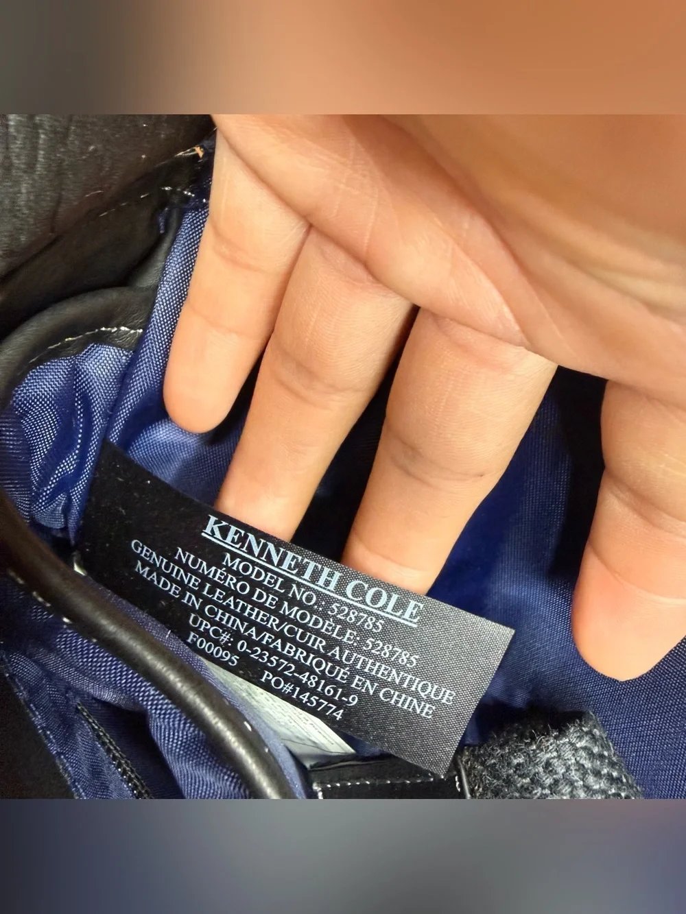 Kenneth Cole Reaction Black Leather Crossbody Messenger Bag